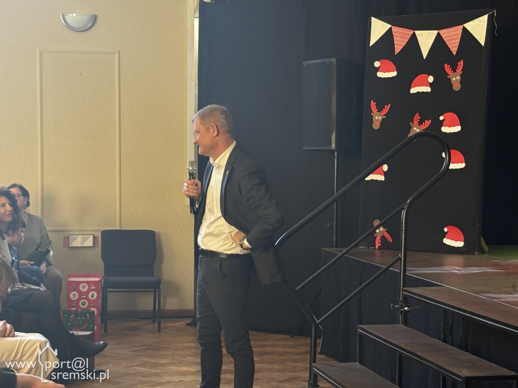 Spotkanie świąteczne LO i Szkoły nr 3 im. Marii Grzegorzewskiej