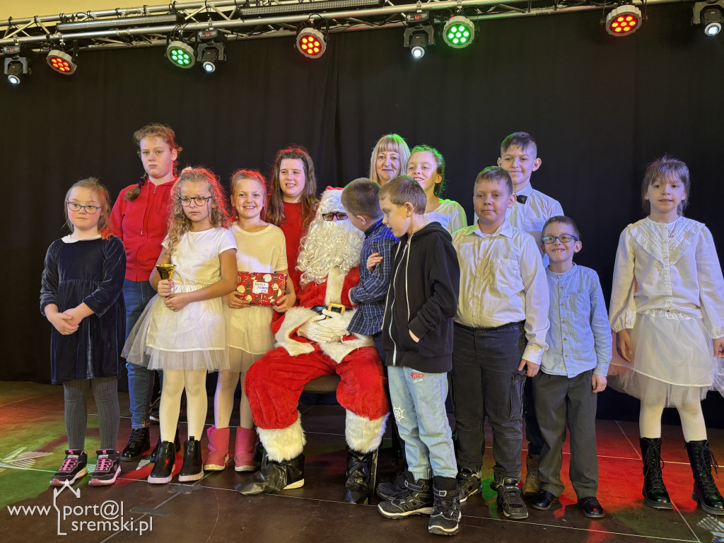 Spotkanie świąteczne LO i Szkoły nr 3 im. Marii Grzegorzewskiej