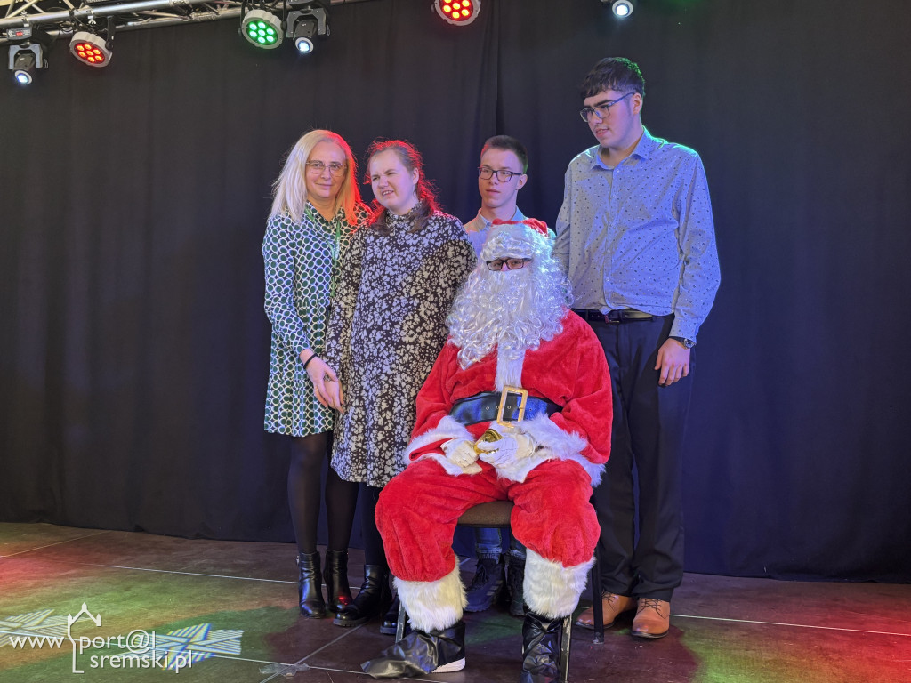 Spotkanie świąteczne LO i Szkoły nr 3 im. Marii Grzegorzewskiej