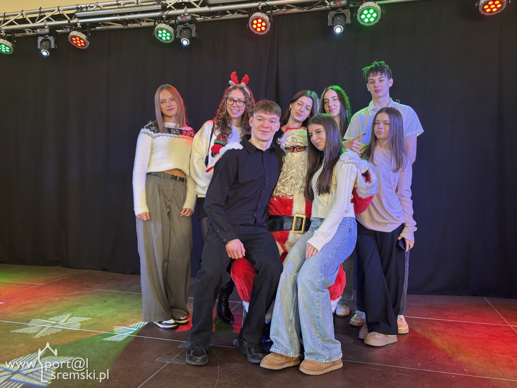 Spotkanie świąteczne LO i Szkoły nr 3 im. Marii Grzegorzewskiej