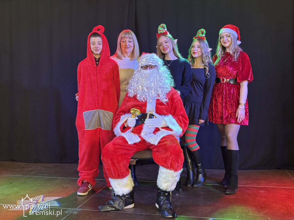 Spotkanie świąteczne LO i Szkoły nr 3 im. Marii Grzegorzewskiej