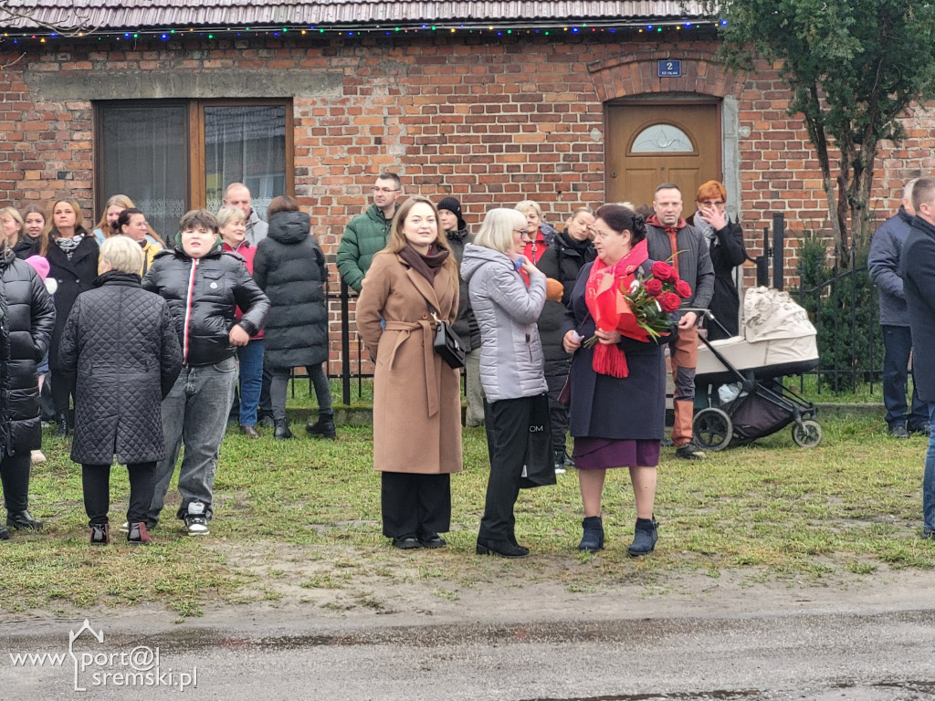 Odnowienie figury św. Jana Niepomucena w Niesłabinie