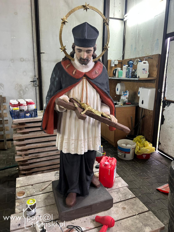 Odnowienie figury św. Jana Niepomucena w Niesłabinie