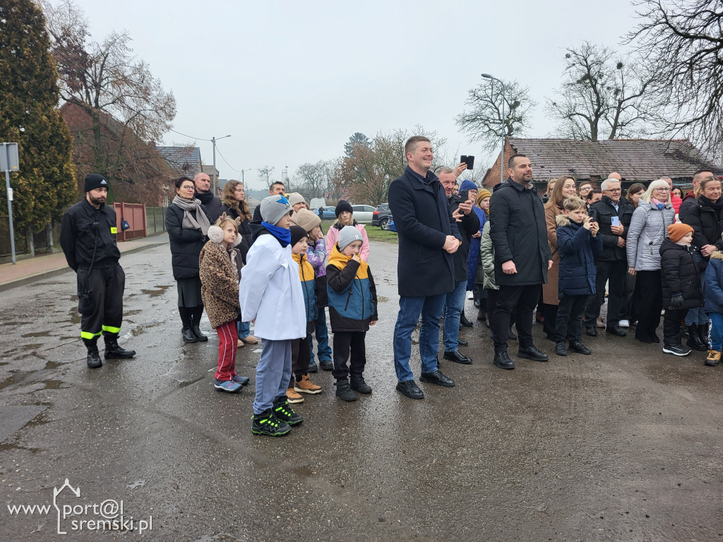 Odnowienie figury św. Jana Niepomucena w Niesłabinie