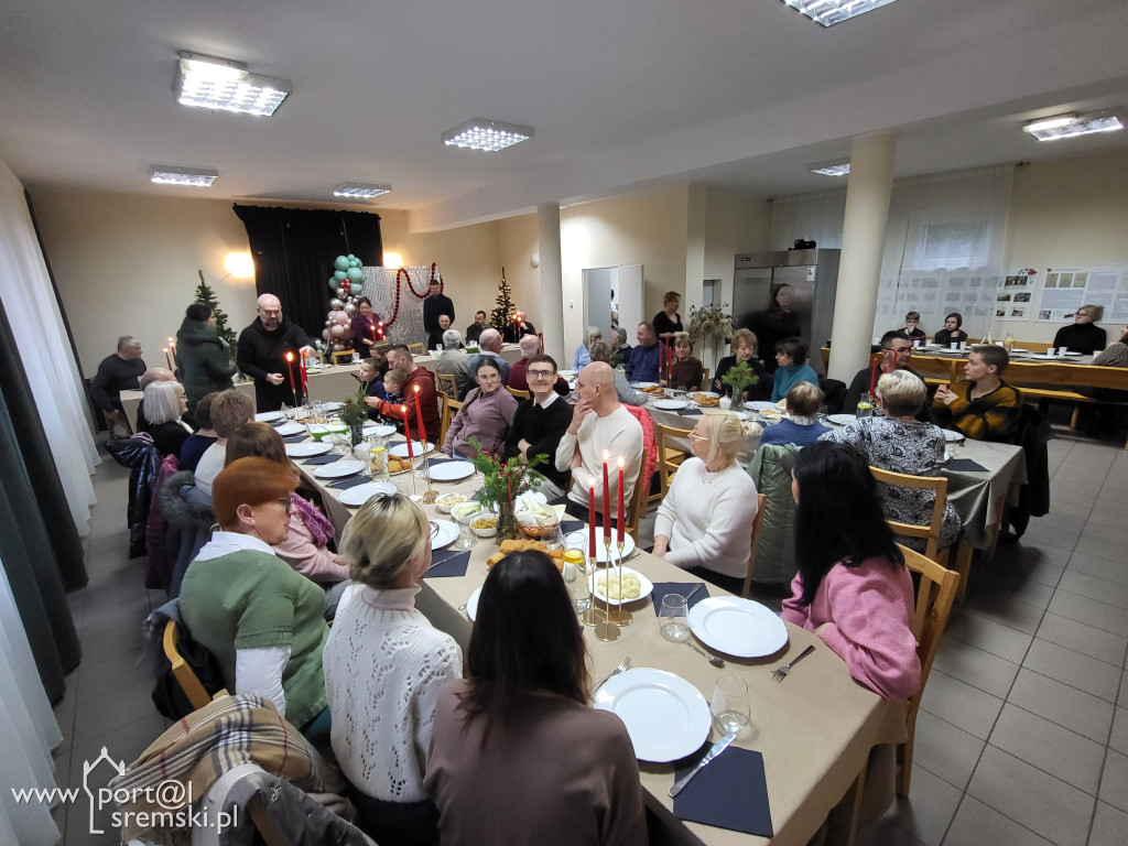 Odnowienie figury św. Jana Niepomucena w Niesłabinie