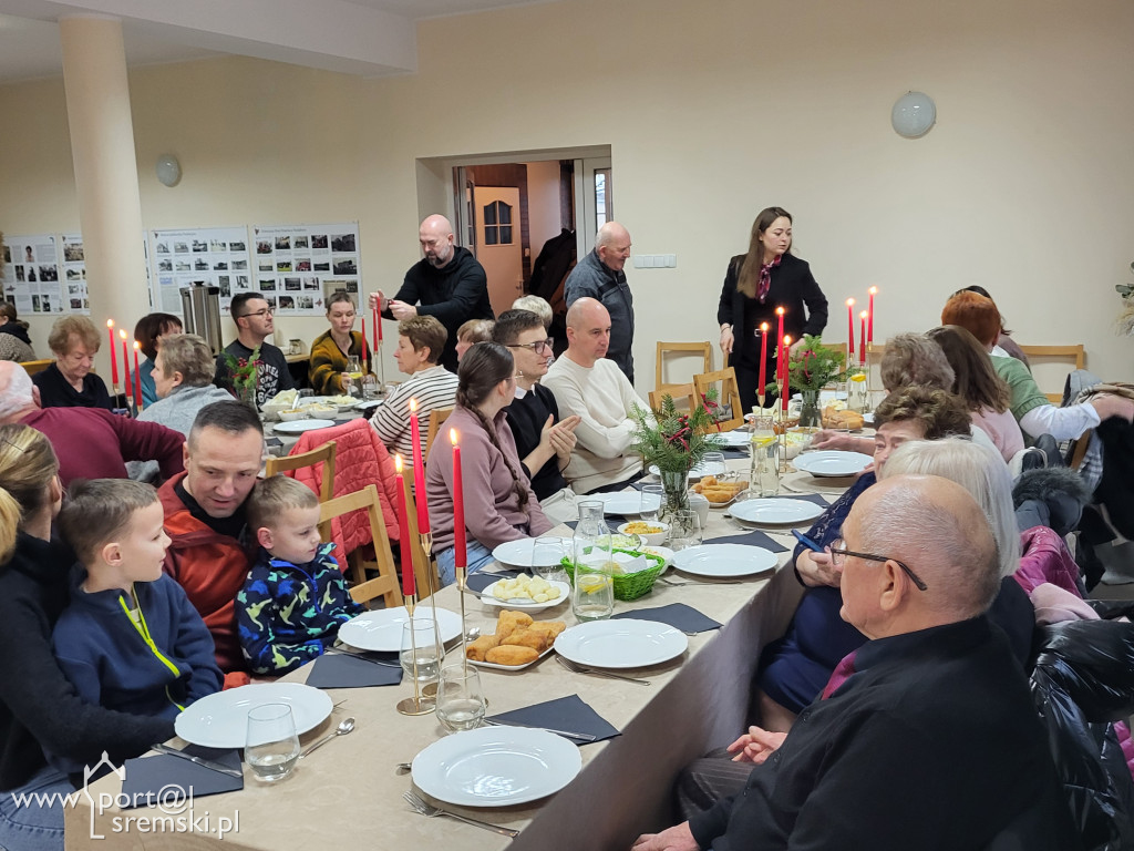 Odnowienie figury św. Jana Niepomucena w Niesłabinie
