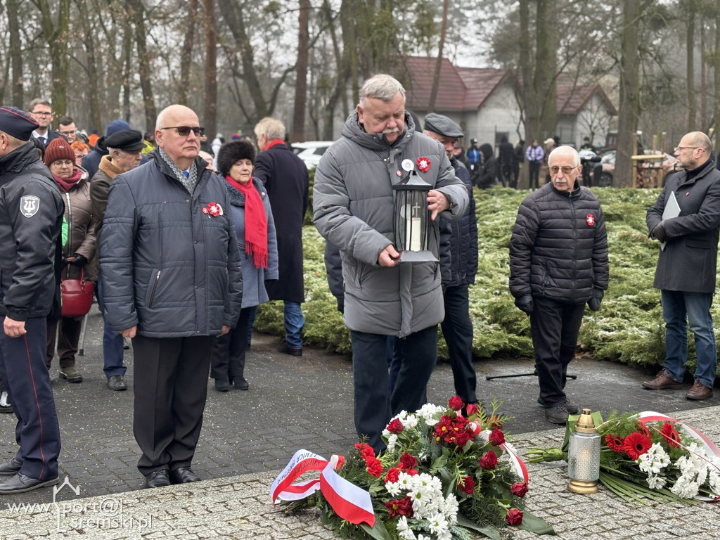 Uroczystości pod Pomnikiem Dobosza