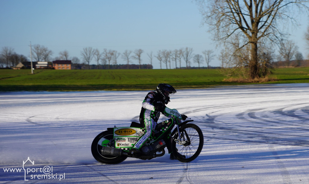 Speedway na lodzie