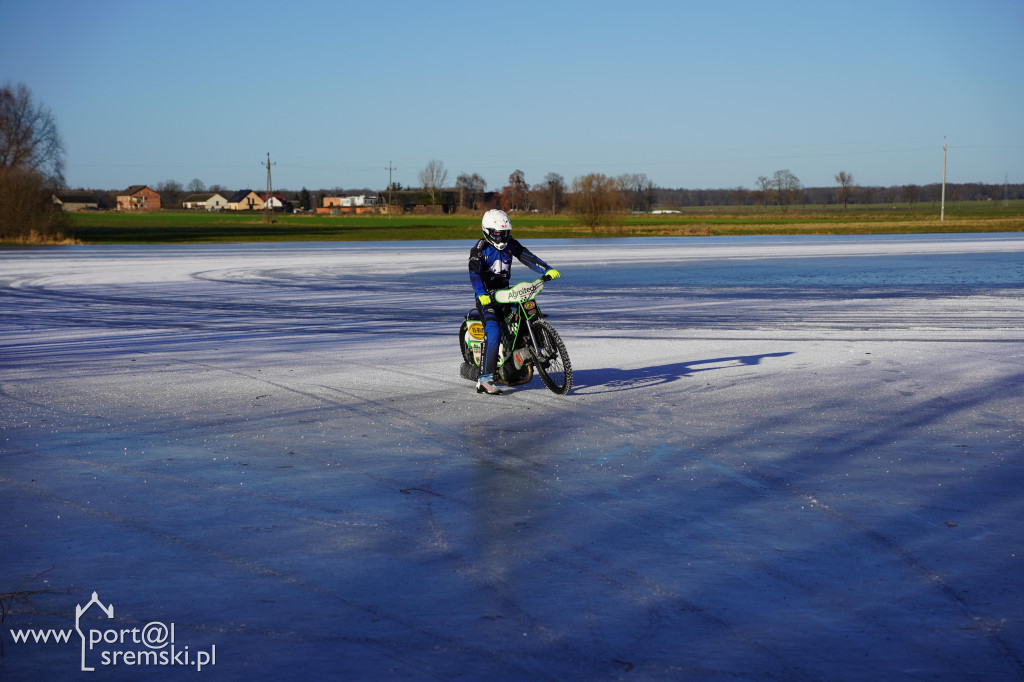 Speedway na lodzie