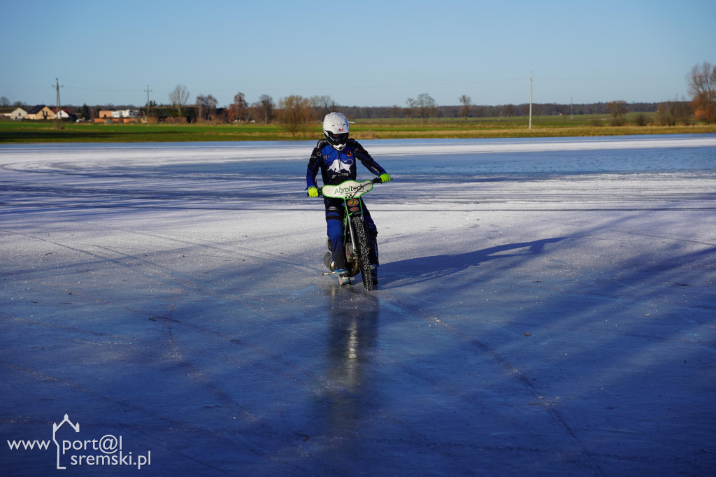 Speedway na lodzie