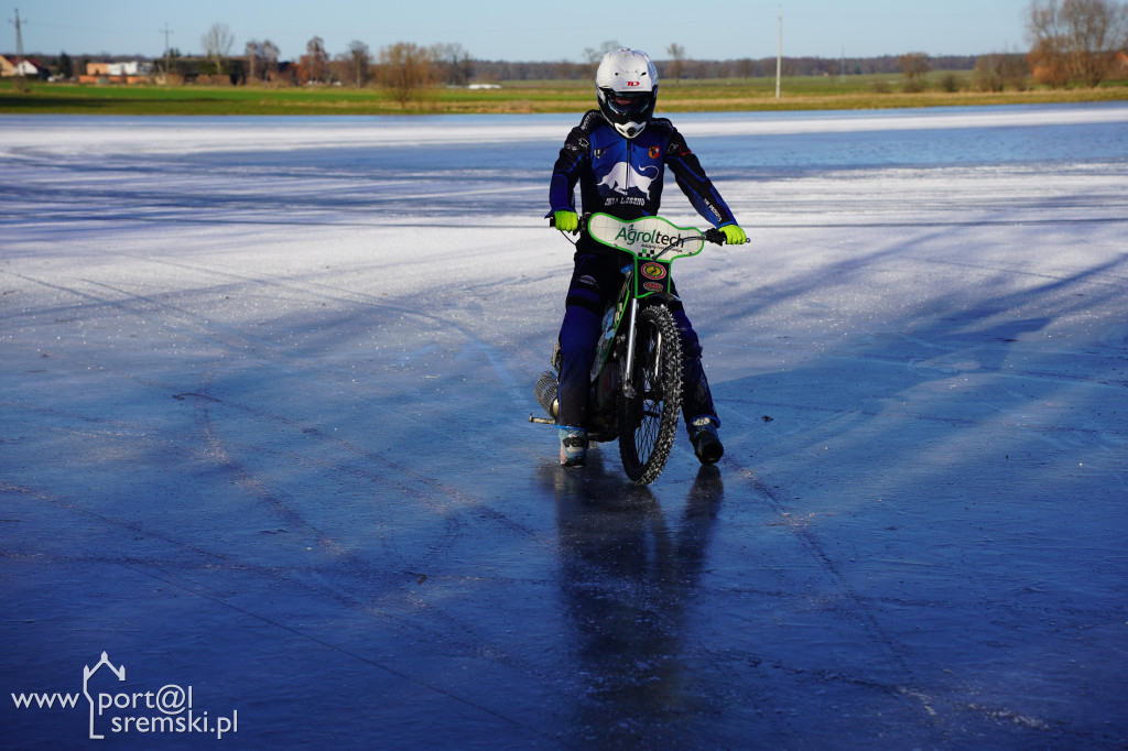 Speedway na lodzie