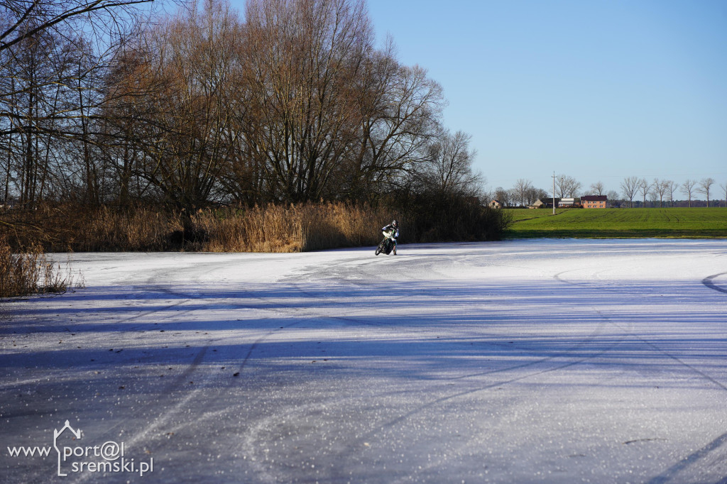 Speedway na lodzie