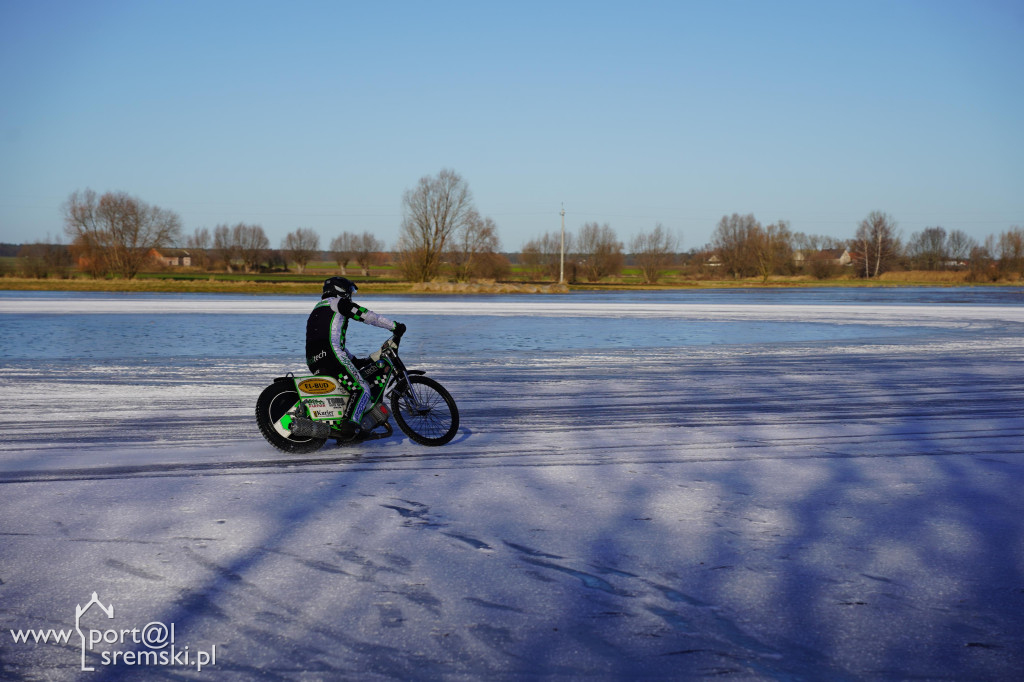 Speedway na lodzie
