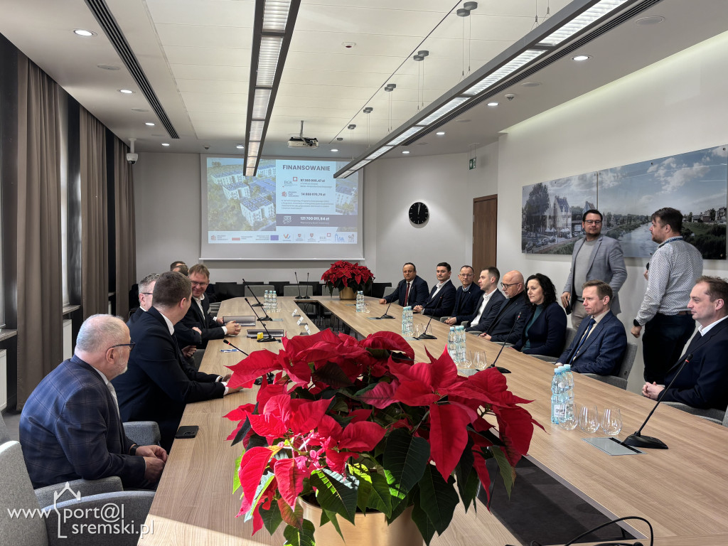 Podpisanie umowy na realizację 8 budynków mieszkalnych