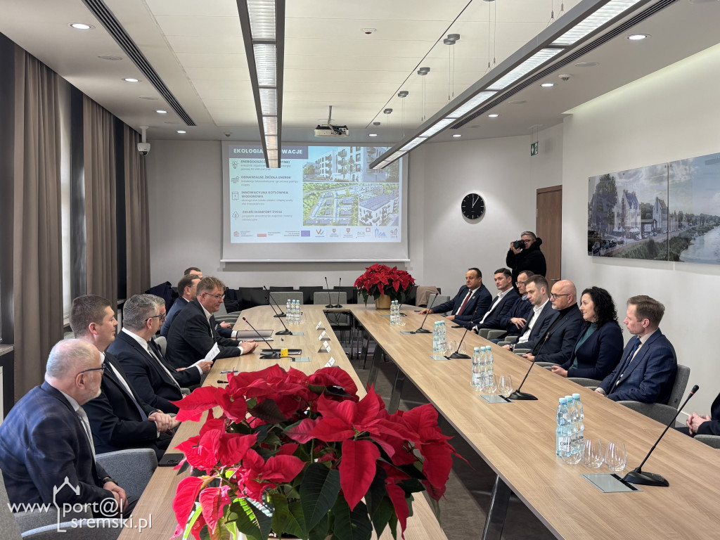 Podpisanie umowy na realizację 8 budynków mieszkalnych