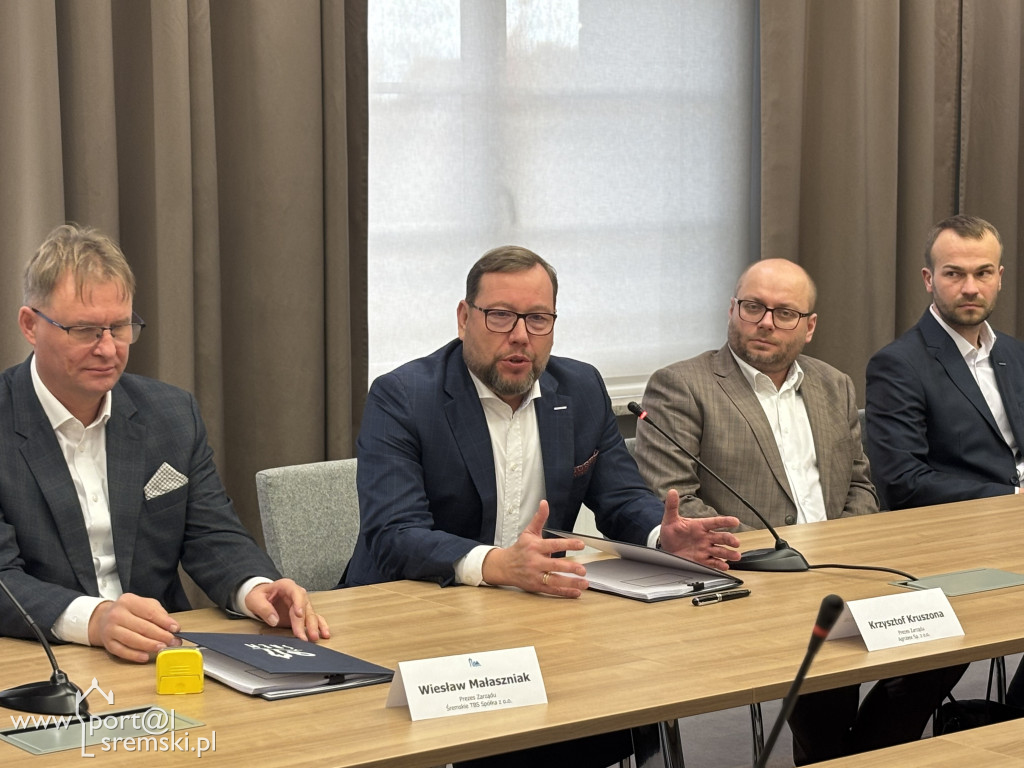 Podpisanie umowy na realizację 8 budynków mieszkalnych