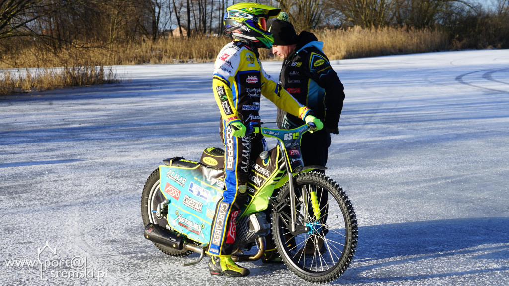 Speedway na lodzie