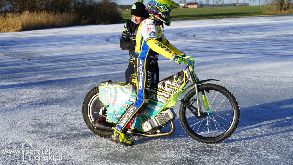 Speedway na lodzie