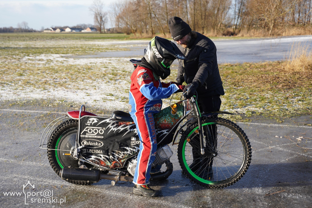 Speedway na lodzie