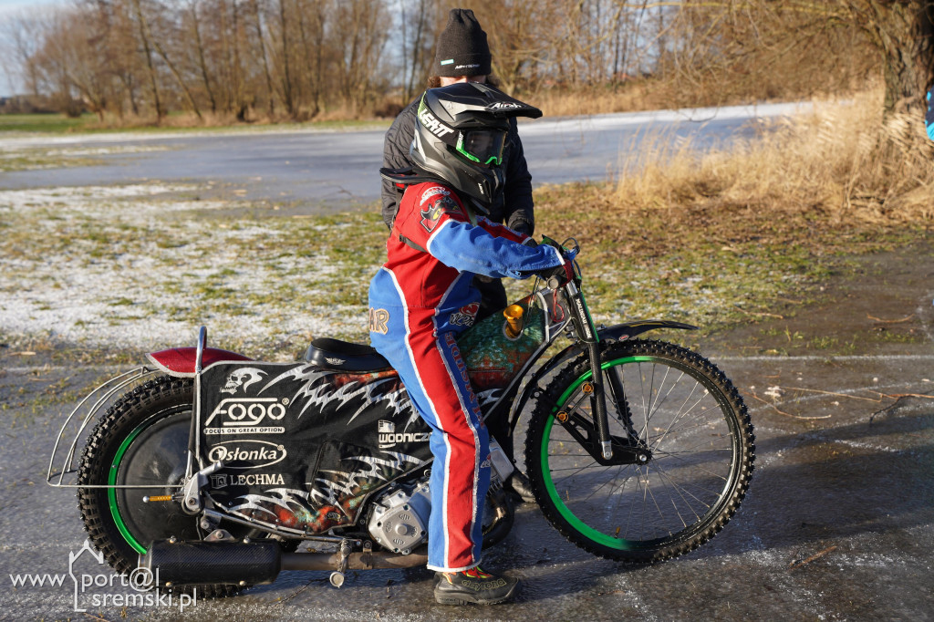 Speedway na lodzie