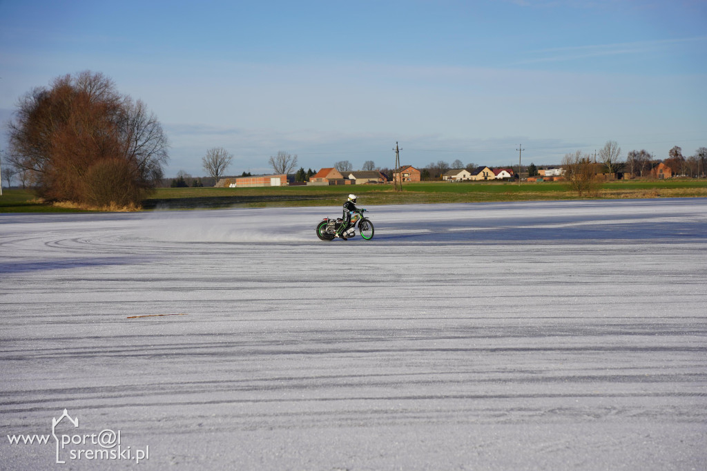 Speedway na lodzie