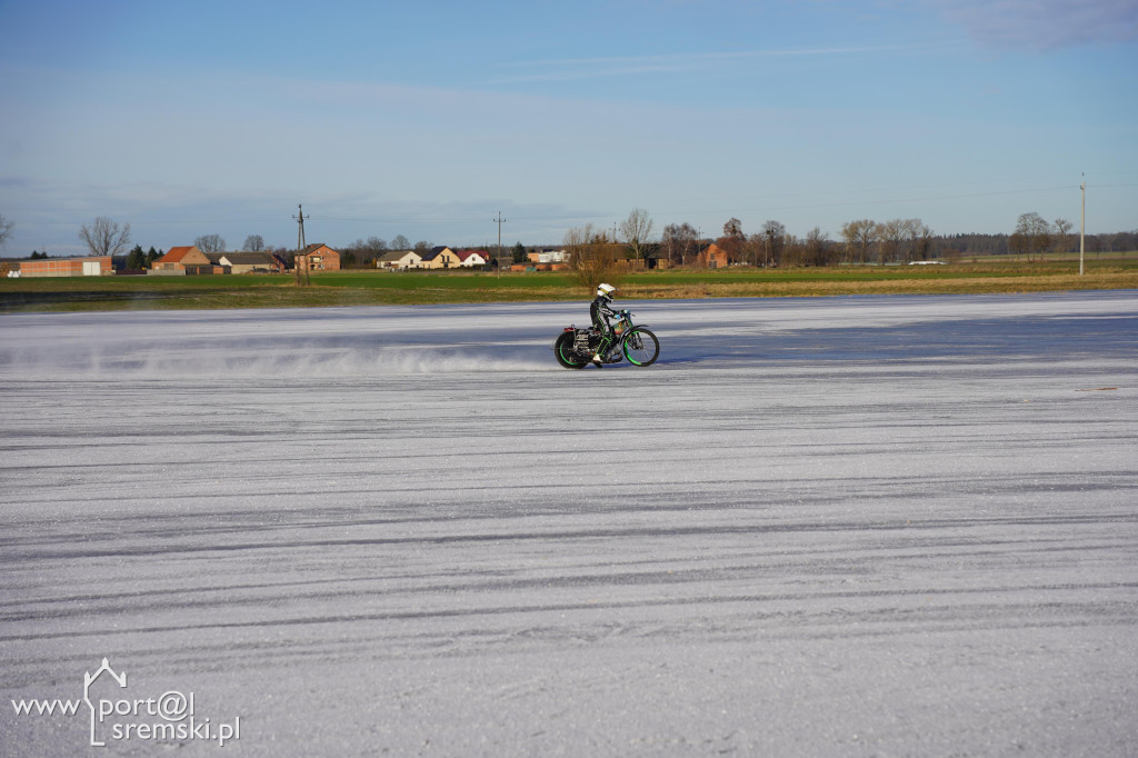 Speedway na lodzie