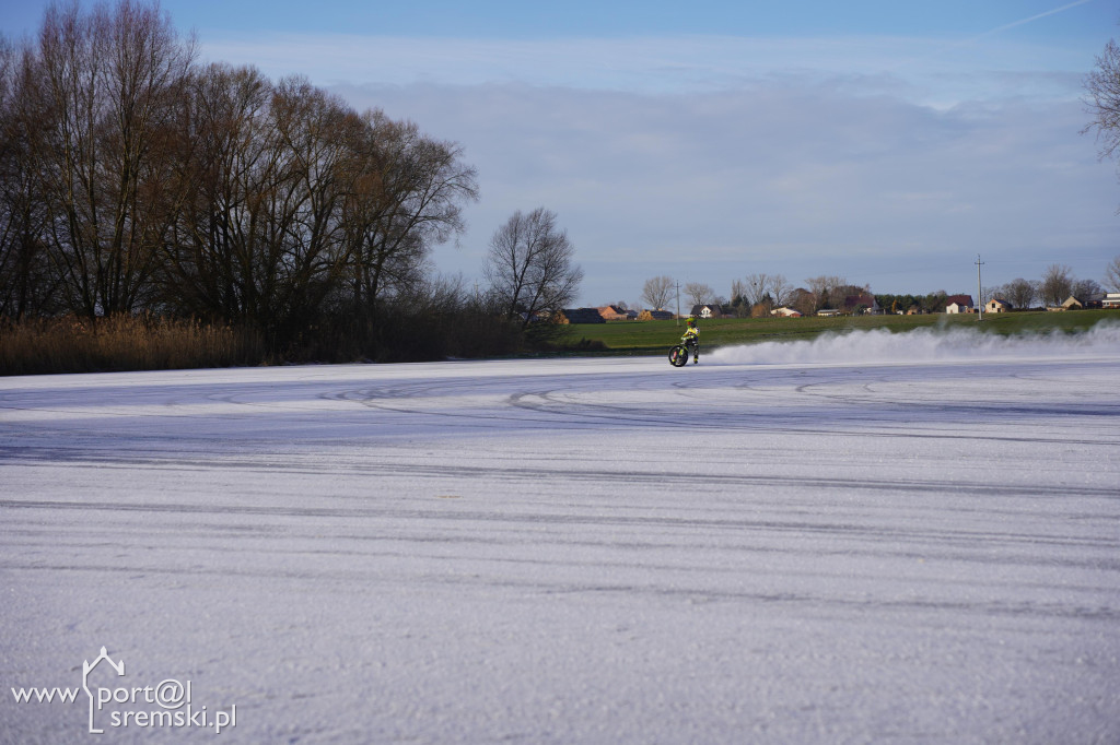 Speedway na lodzie