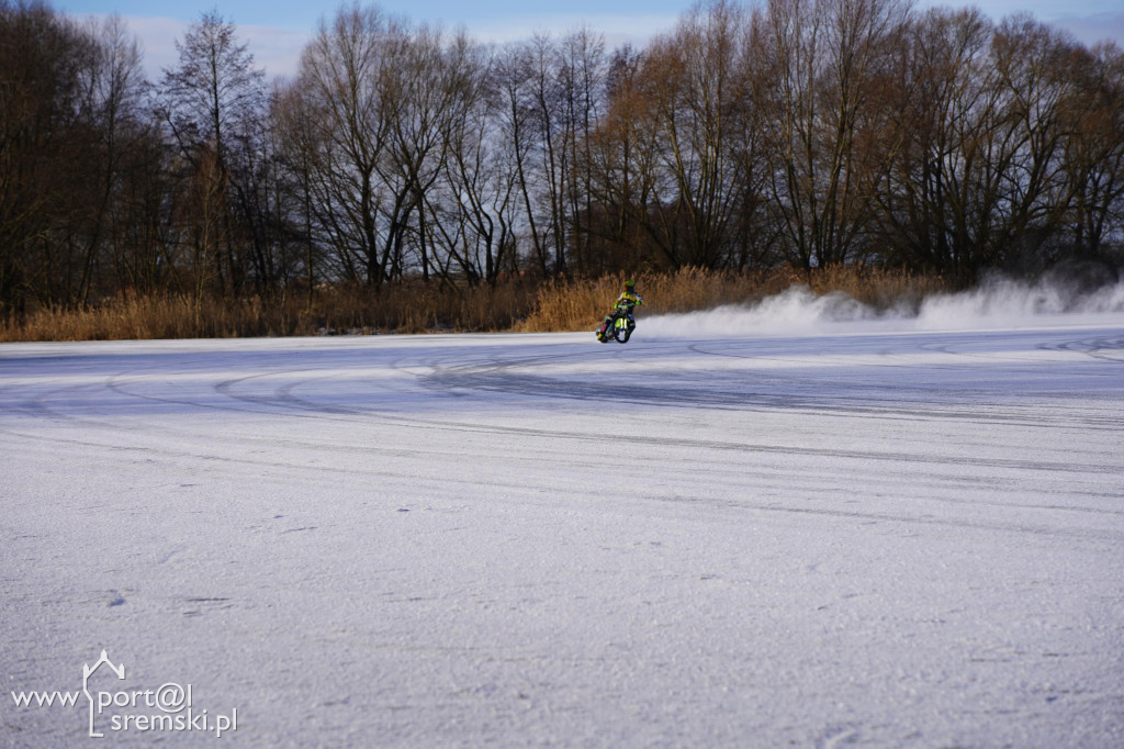 Speedway na lodzie