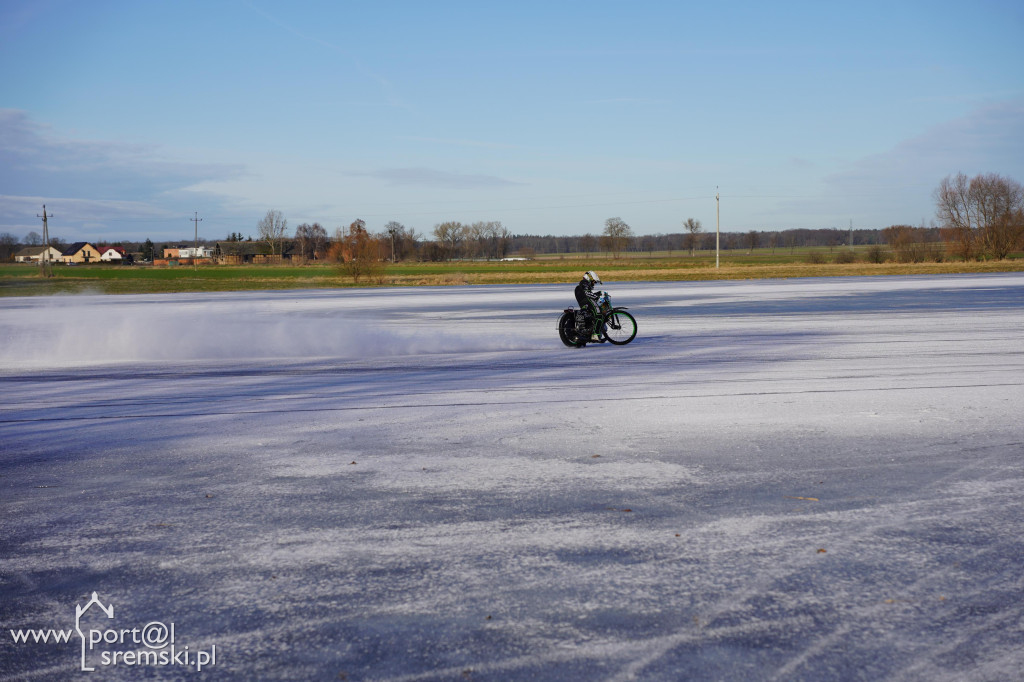 Speedway na lodzie