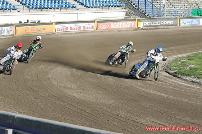 Byki lepsze od Rekinów