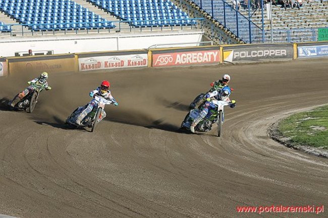 Byki lepsze od Rekinów