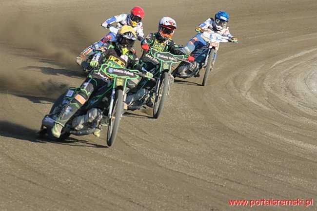 Byki lepsze od Rekinów