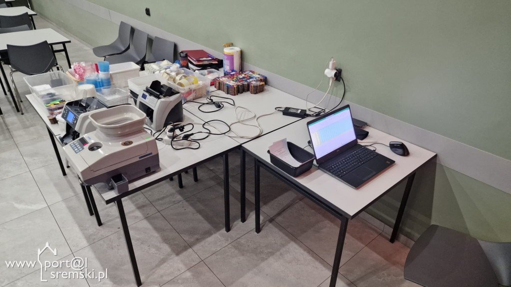 Kulisy liczenia puszek z WOŚP