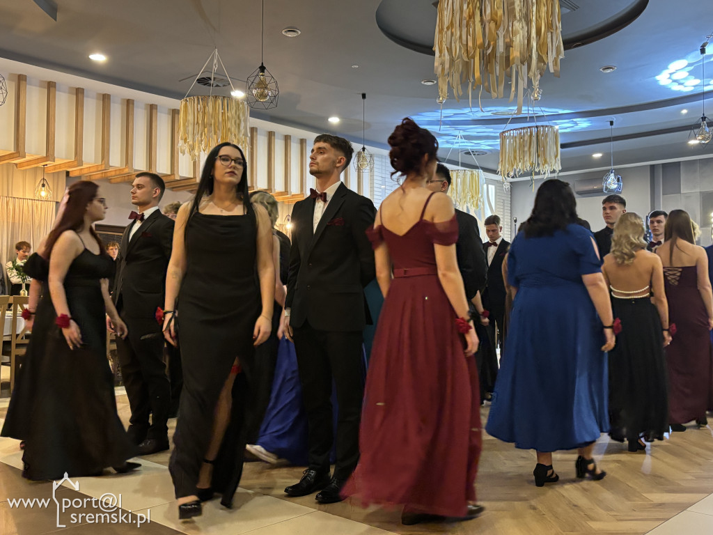 Studniówka ZSR Grzybno