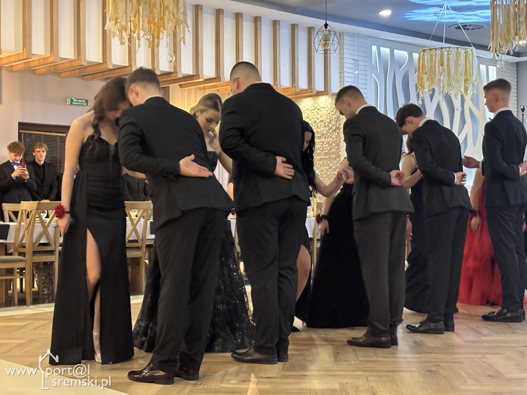 Studniówka ZSR Grzybno