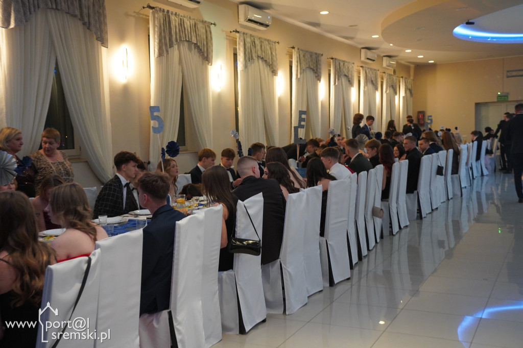 Studniówka w Ekonomiku