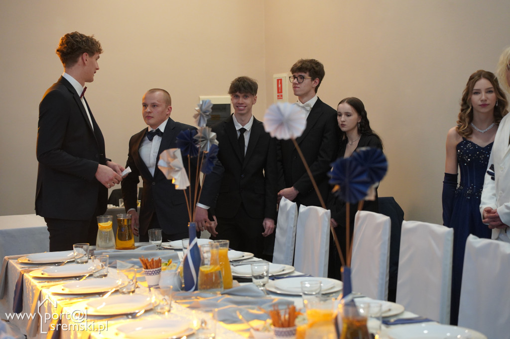 Studniówka w Ekonomiku