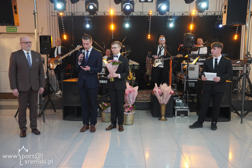 Studniówka w Ekonomiku