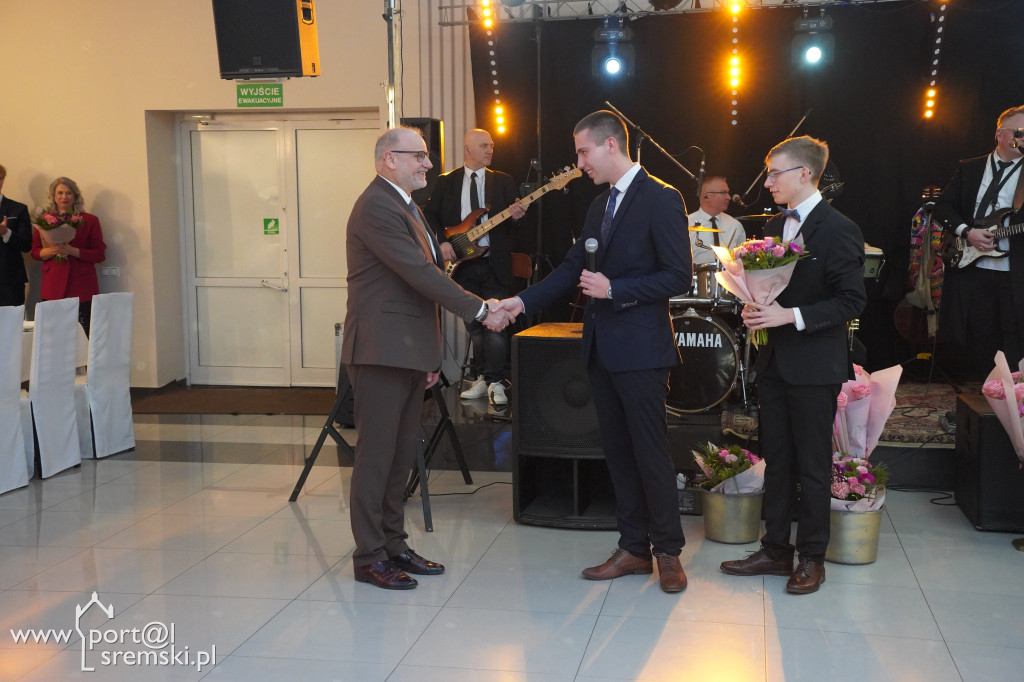 Studniówka w Ekonomiku