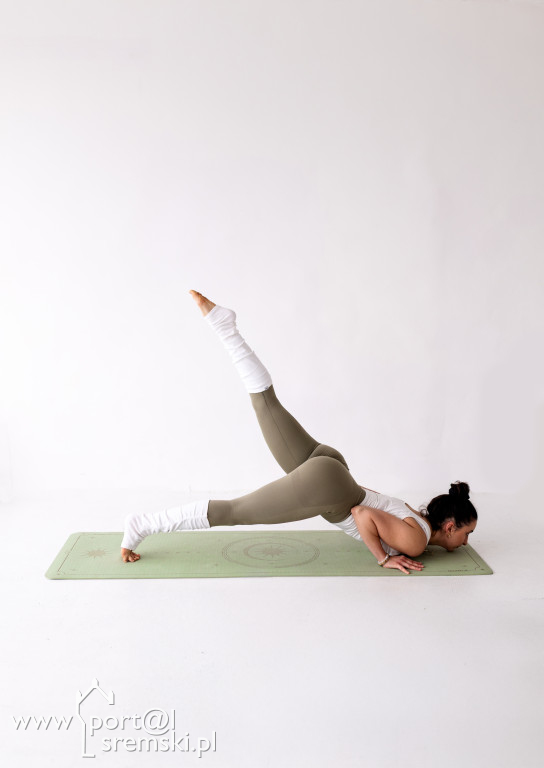 AYA Studio Yogi