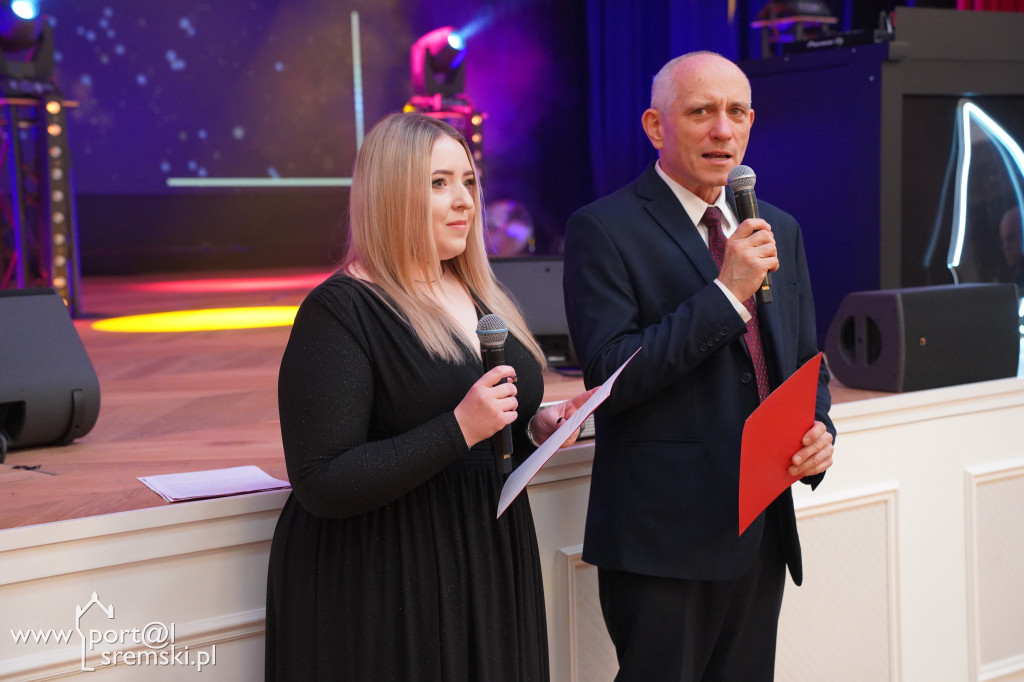 Studniówka w Zespole Szkół Katolickich im. św. Jana Pawła II w Śremie