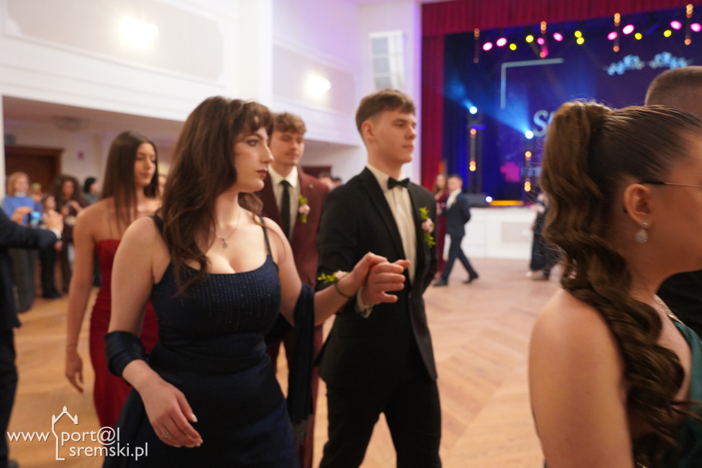 Studniówka w Zespole Szkół Katolickich im. św. Jana Pawła II w Śremie