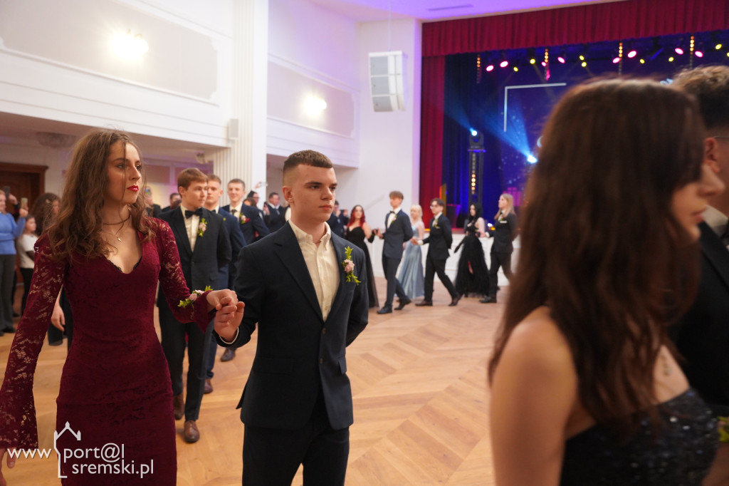 Studniówka w Zespole Szkół Katolickich im. św. Jana Pawła II w Śremie