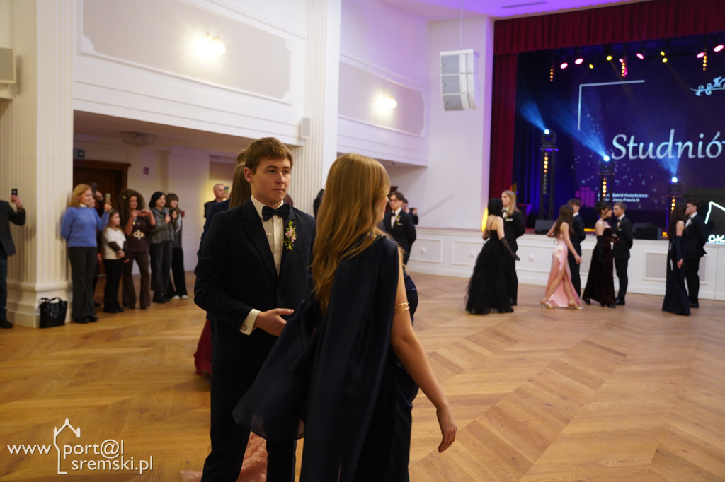 Studniówka w Zespole Szkół Katolickich im. św. Jana Pawła II w Śremie