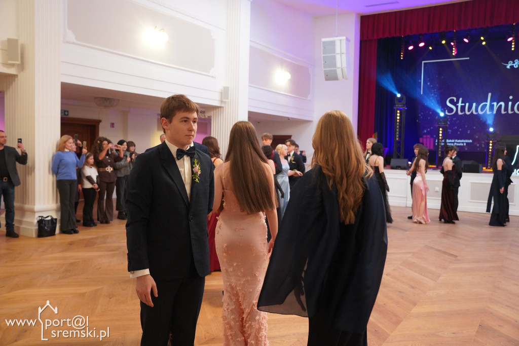 Studniówka w Zespole Szkół Katolickich im. św. Jana Pawła II w Śremie