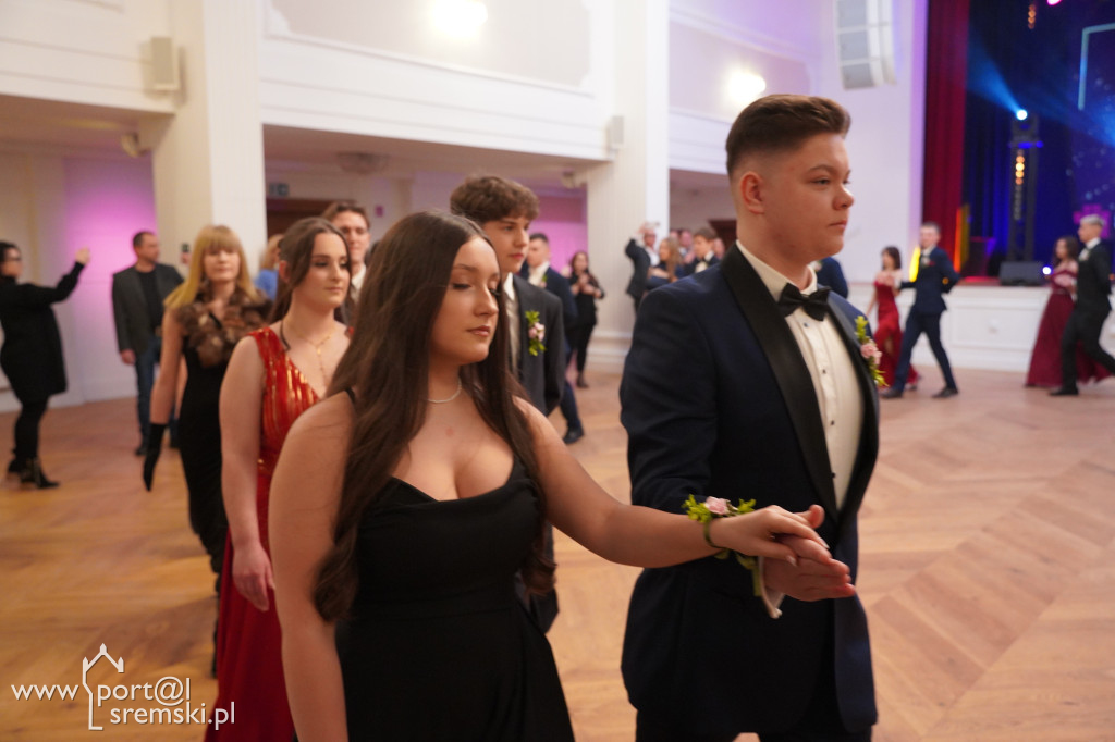 Studniówka w Zespole Szkół Katolickich im. św. Jana Pawła II w Śremie