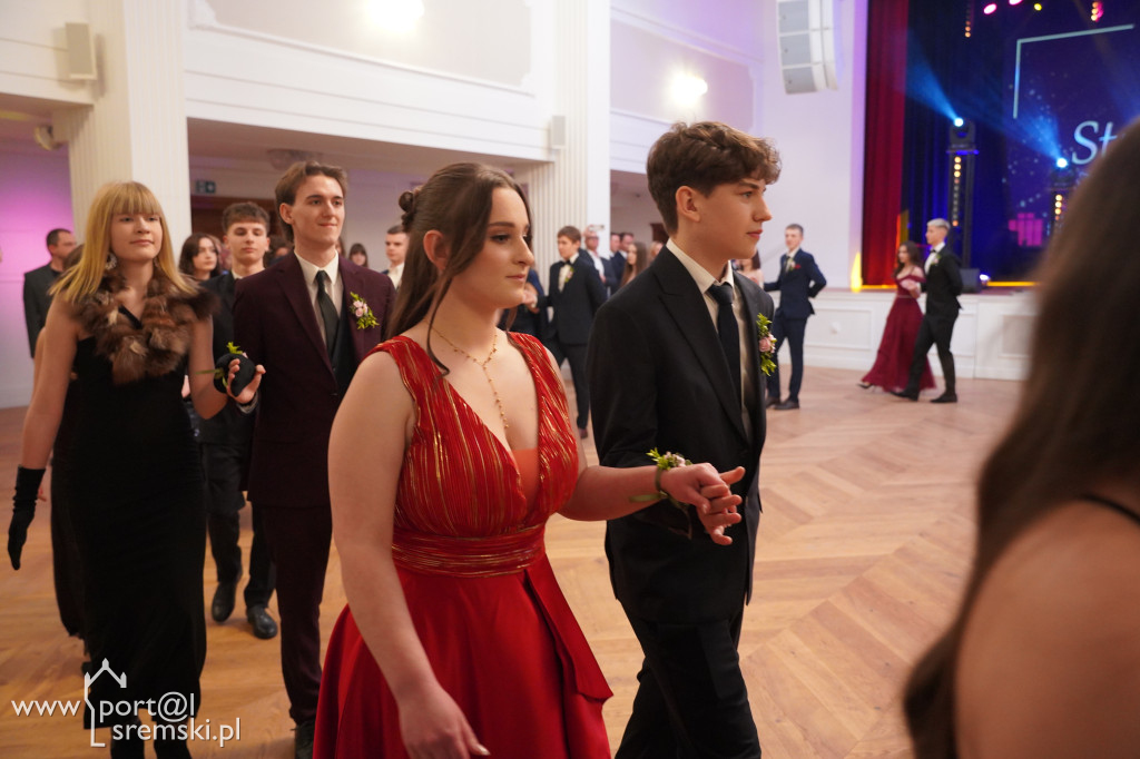 Studniówka w Zespole Szkół Katolickich im. św. Jana Pawła II w Śremie