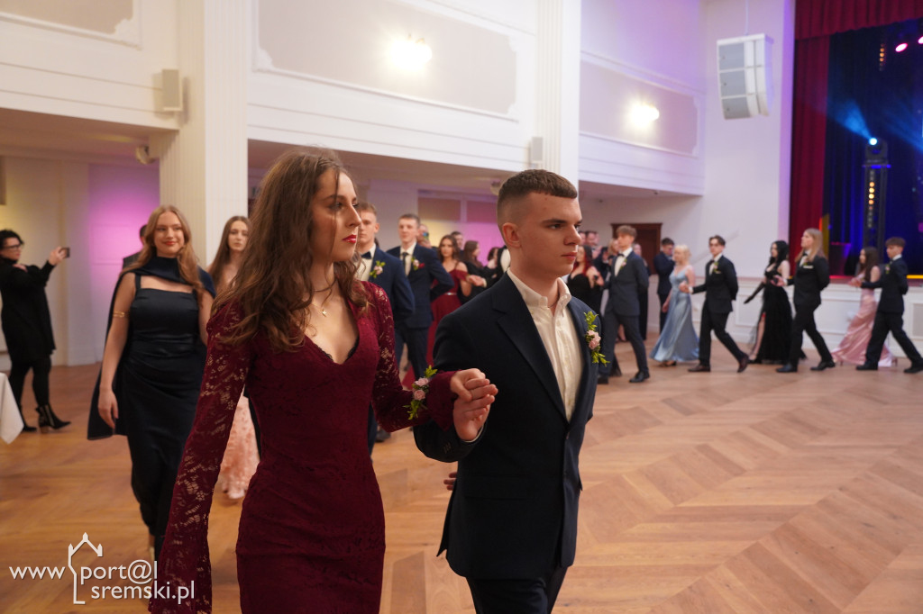 Studniówka w Zespole Szkół Katolickich im. św. Jana Pawła II w Śremie