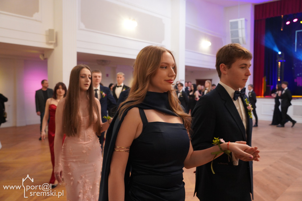 Studniówka w Zespole Szkół Katolickich im. św. Jana Pawła II w Śremie