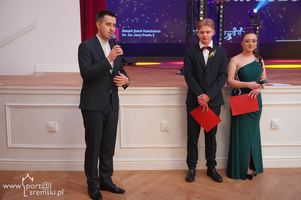 Studniówka w Zespole Szkół Katolickich im. św. Jana Pawła II w Śremie